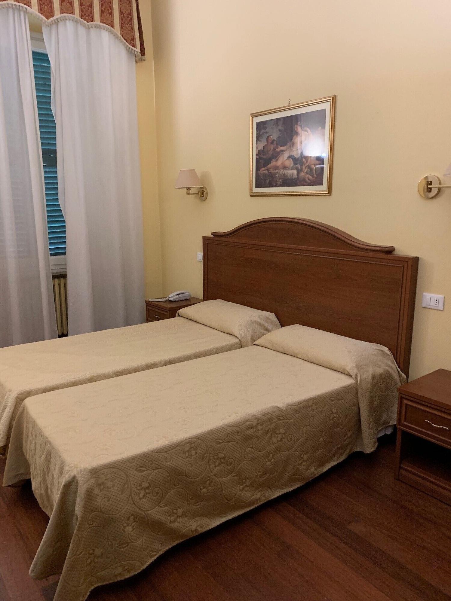 Hotel Villa Aricia Ariccia Exterior photo