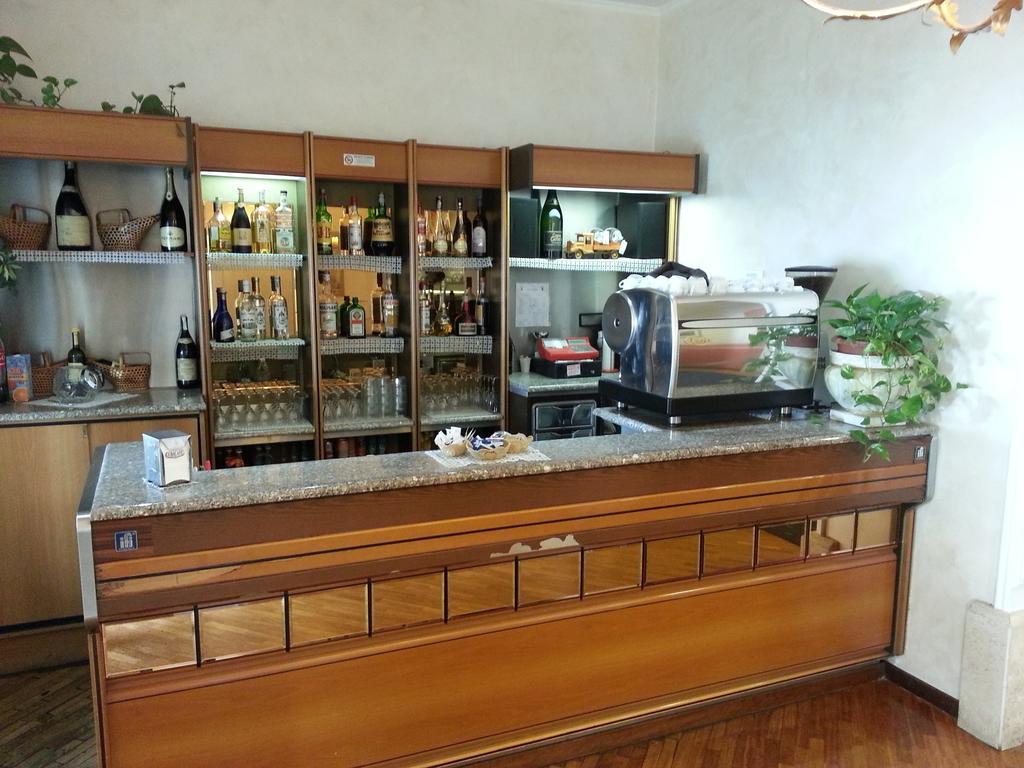 Hotel Villa Aricia Ariccia Exterior photo