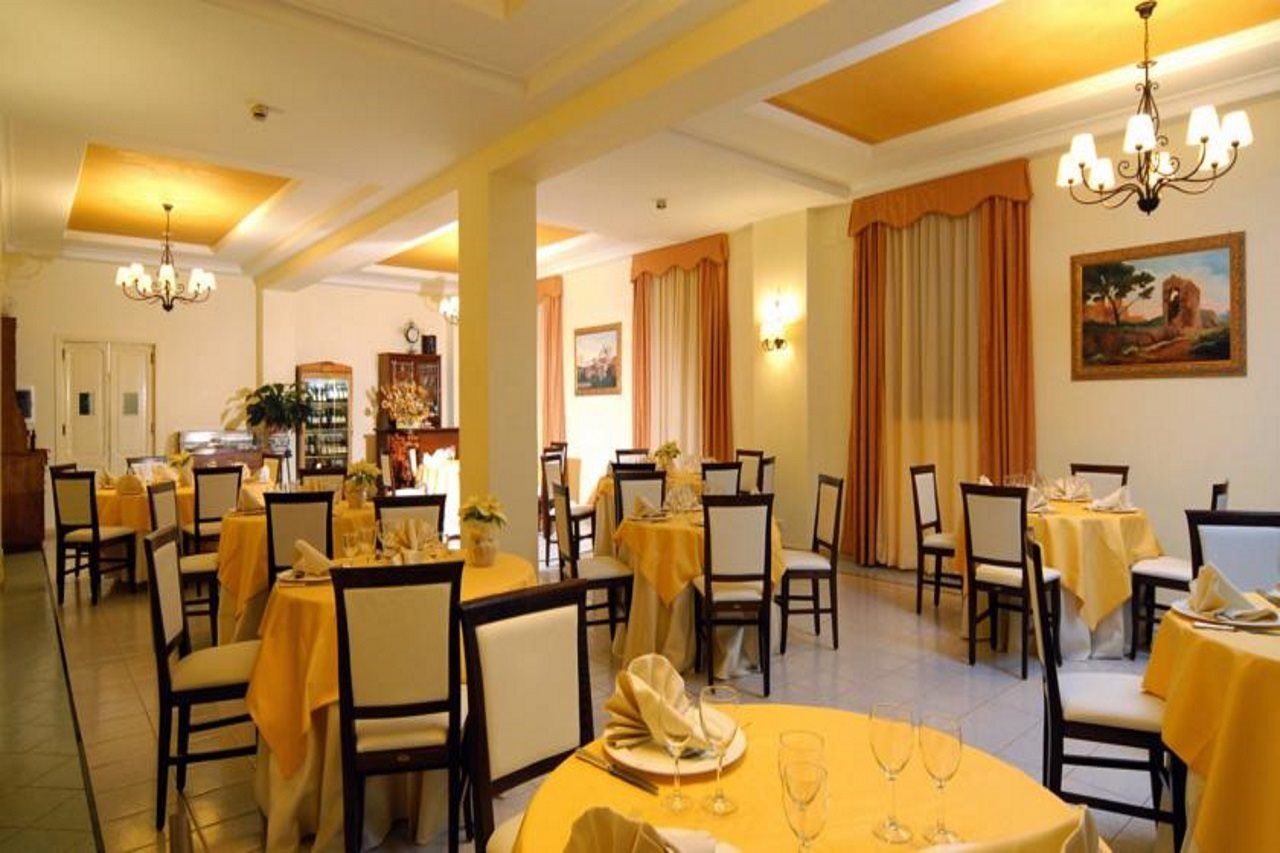 Hotel Villa Aricia Ariccia Exterior photo